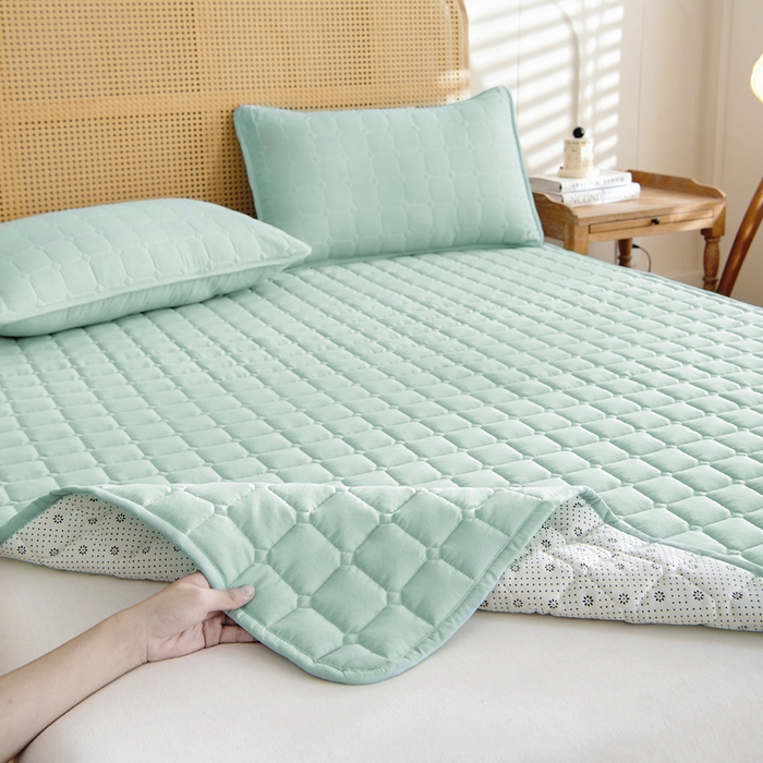 91家纺网 家纺一手货源 找家纺 宇淳国际 2026新款纯色面包格防滑床垫 水绿