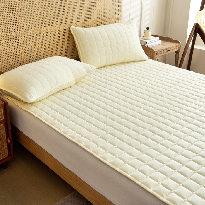 91家纺网 家纺一手货源 找家纺 宇淳国际 2026新款纯色面包格防滑床垫 奶黄