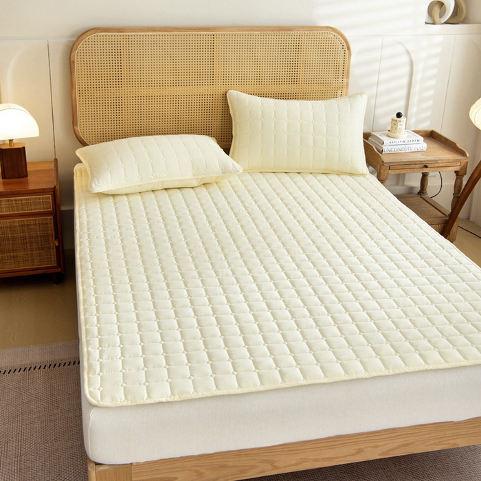 91家纺网 家纺一手货源 找家纺 宇淳国际 2026新款纯色面包格防滑床垫 奶黄