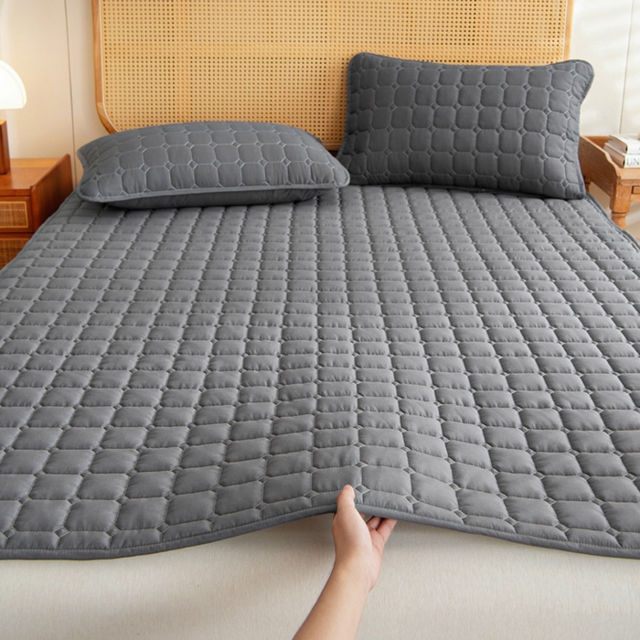 91家纺网 家纺一手货源 找家纺 宇淳国际 2026新款纯色面包格防滑床垫 深灰