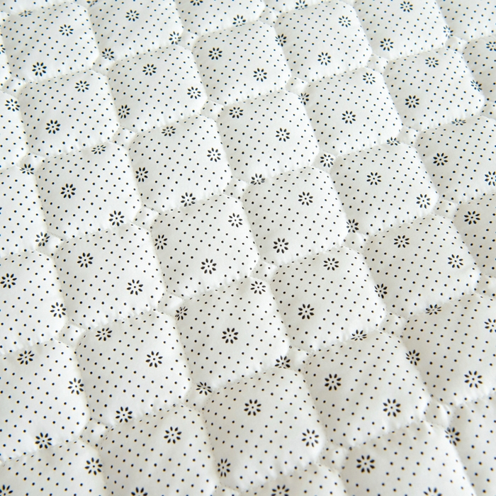 91家纺网 家纺一手货源 找家纺 宇淳国际 2026新款纯色面包格防滑床垫 深灰