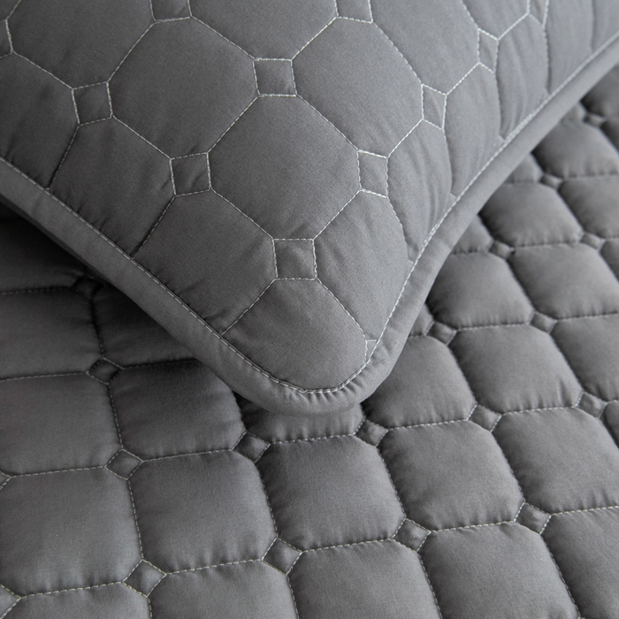 91家纺网 家纺一手货源 找家纺 宇淳国际 2026新款纯色面包格防滑床垫 深灰