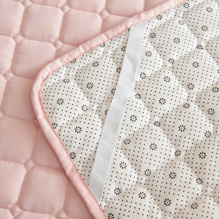 91家纺网 家纺一手货源 找家纺 宇淳国际 2026新款纯色面包格防滑床垫 玉色