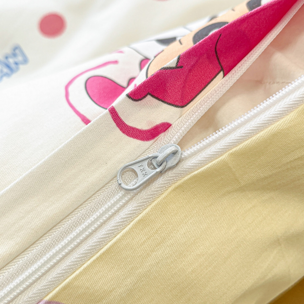 91家纺网 家纺一手货源 找家纺 暮思家居 2026新款正版授权蜡笔小新全棉纯棉四件套系列 可爱小新