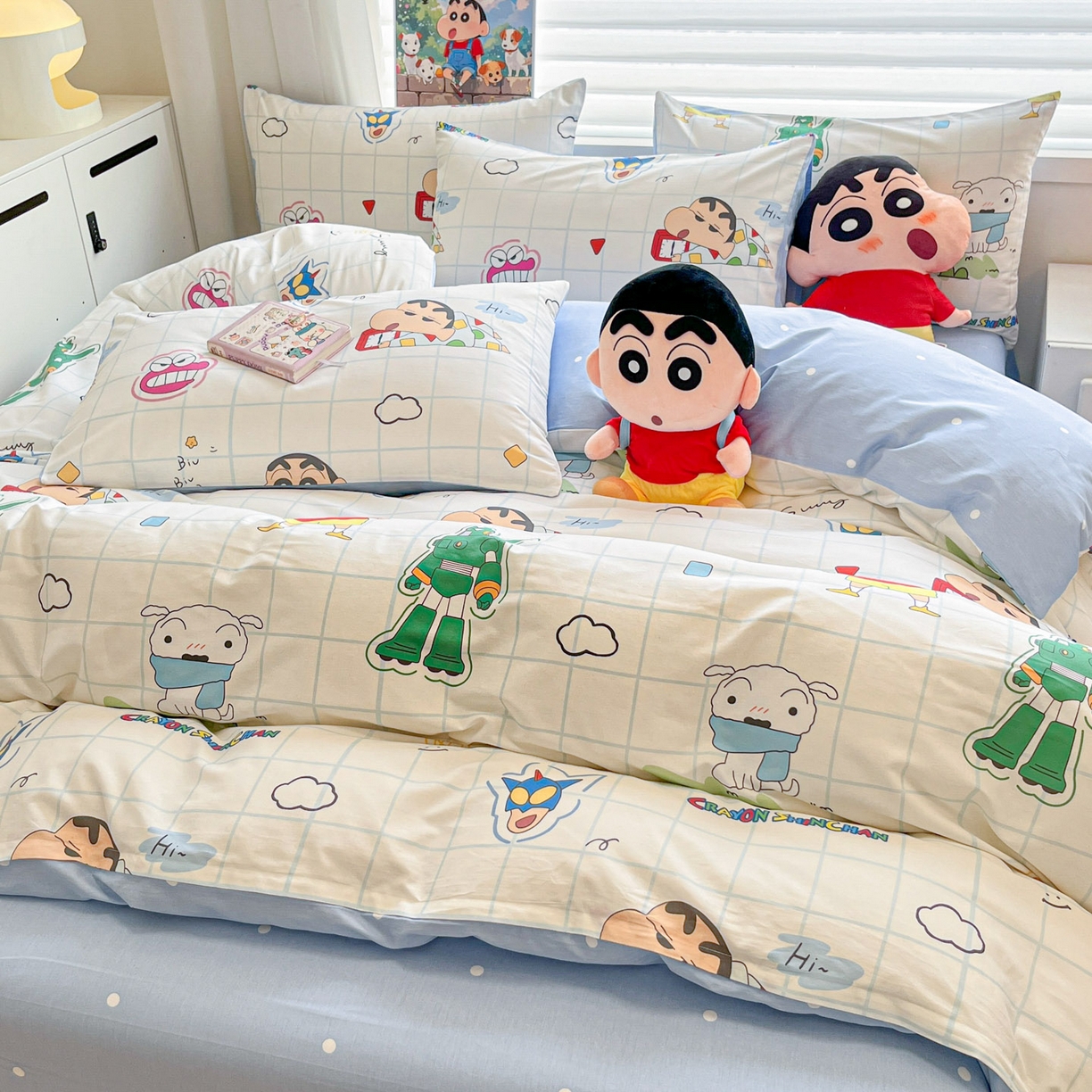 91家纺网 家纺一手货源 找家纺 暮思家居 2026新款正版授权蜡笔小新全棉纯棉四件套系列 休闲小新