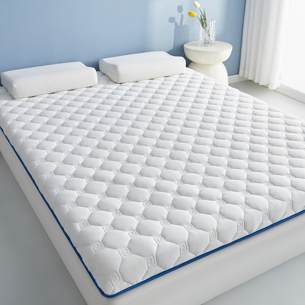 91家纺网 家纺一手货源 找家纺 月茶家纺 2026新款大豆纤维单边回字格床垫 回格白