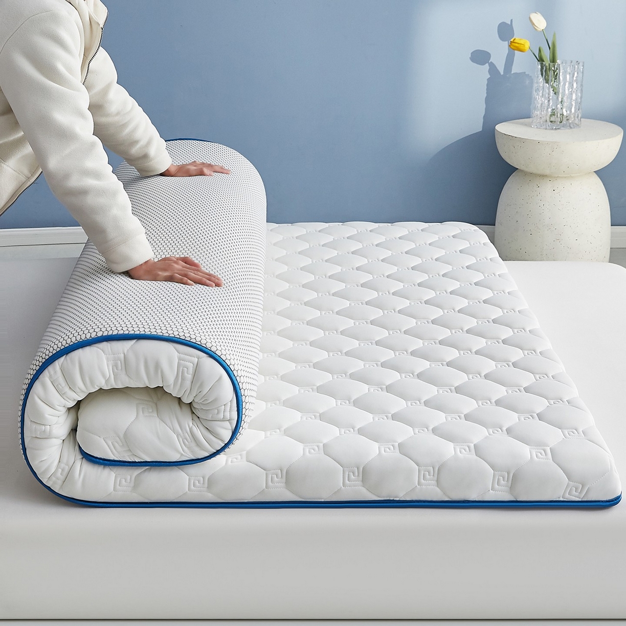 91家纺网 家纺一手货源 找家纺 月茶家纺 2026新款大豆纤维单边回字格床垫 回格白