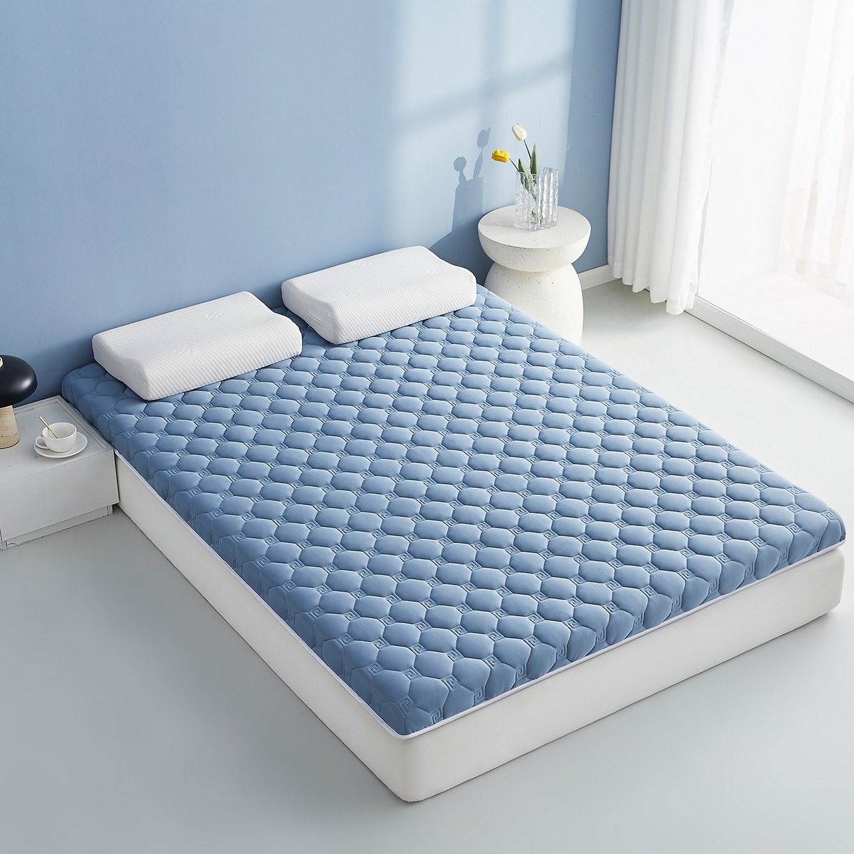 91家纺网 家纺一手货源 找家纺 月茶家纺 2026新款大豆纤维单边回字格床垫 回格蓝