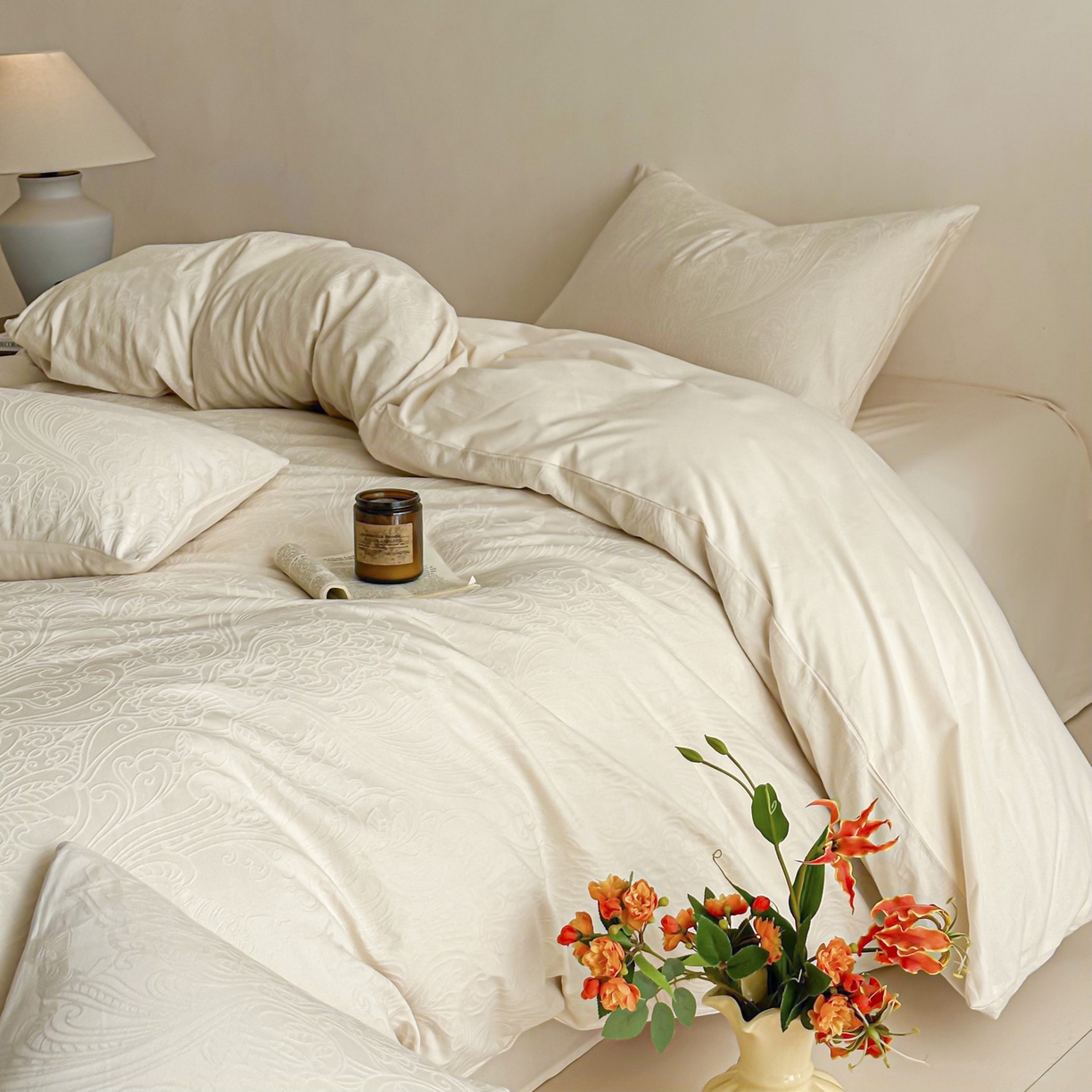 91家纺网 家纺一手货源 找家纺 眠博士 2026新款全棉纯棉水洗立体提花四件套 冠马踏云-奶白