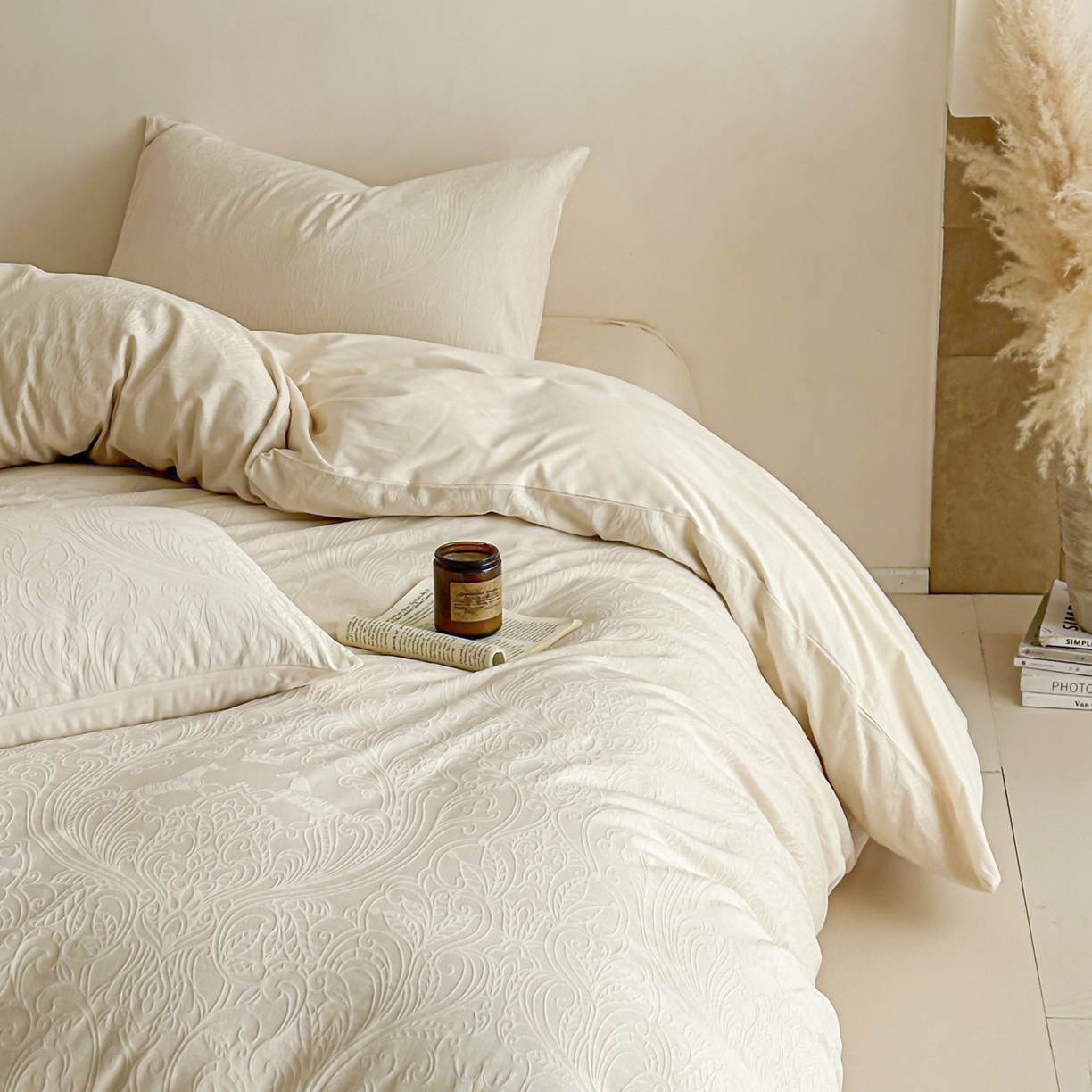 91家纺网 家纺一手货源 找家纺 眠博士 2026新款全棉纯棉水洗立体提花四件套 冠马踏云-奶白