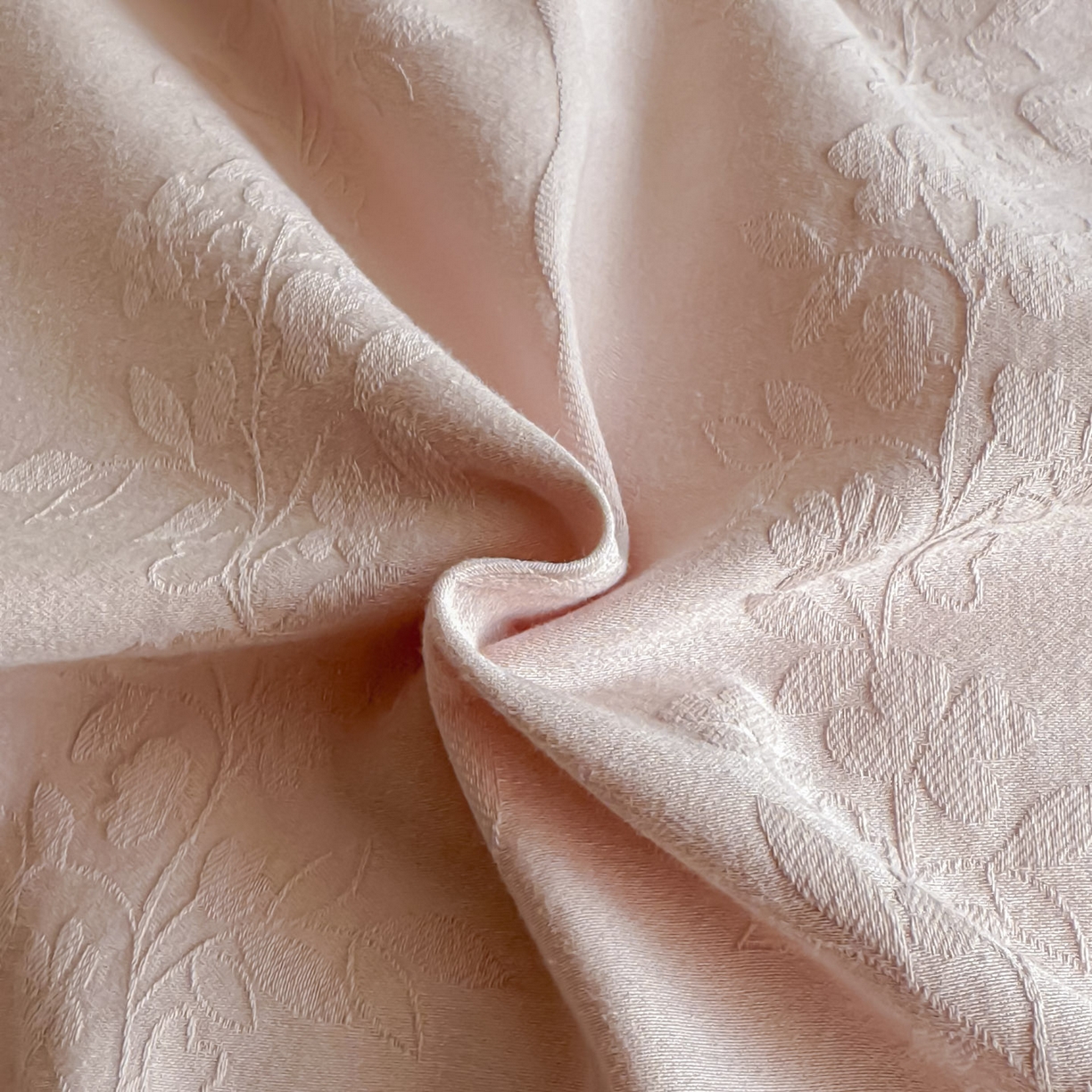 91家纺网 家纺一手货源 找家纺 眠博士 2026新款全棉纯棉水洗立体提花四件套 花间梦-粉