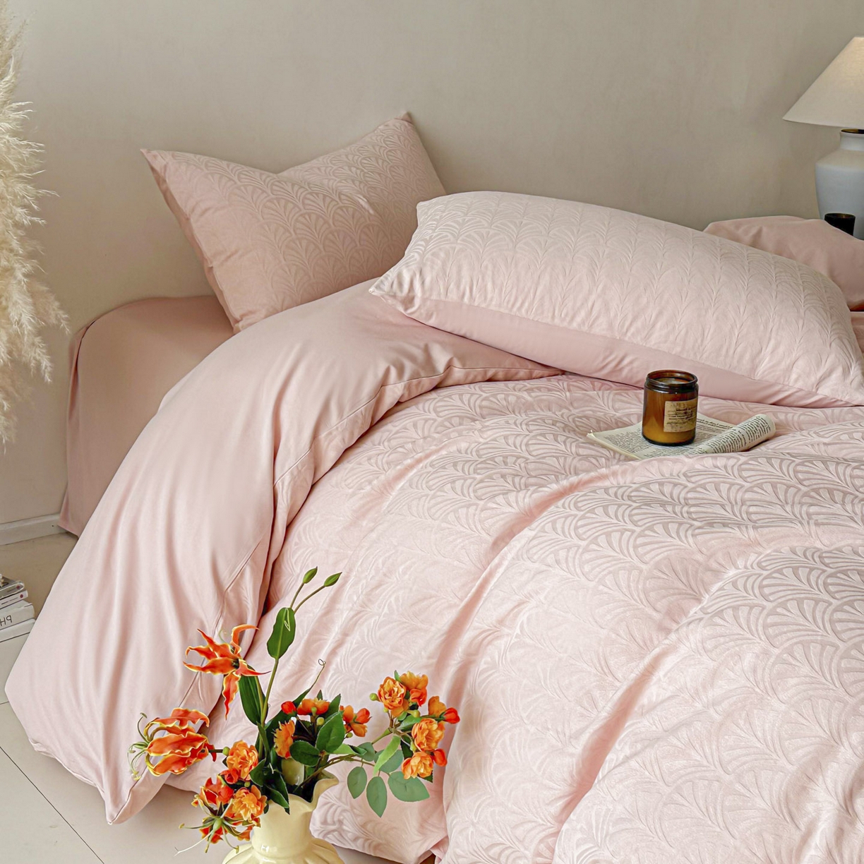 91家纺网 家纺一手货源 找家纺 眠博士 2026新款全棉纯棉水洗立体提花四件套 杏影-粉