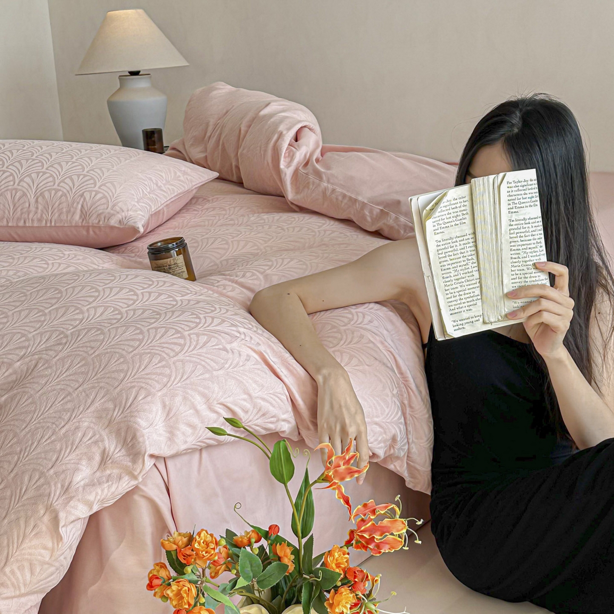 91家纺网 家纺一手货源 找家纺 眠博士 2026新款全棉纯棉水洗立体提花四件套 杏影-粉