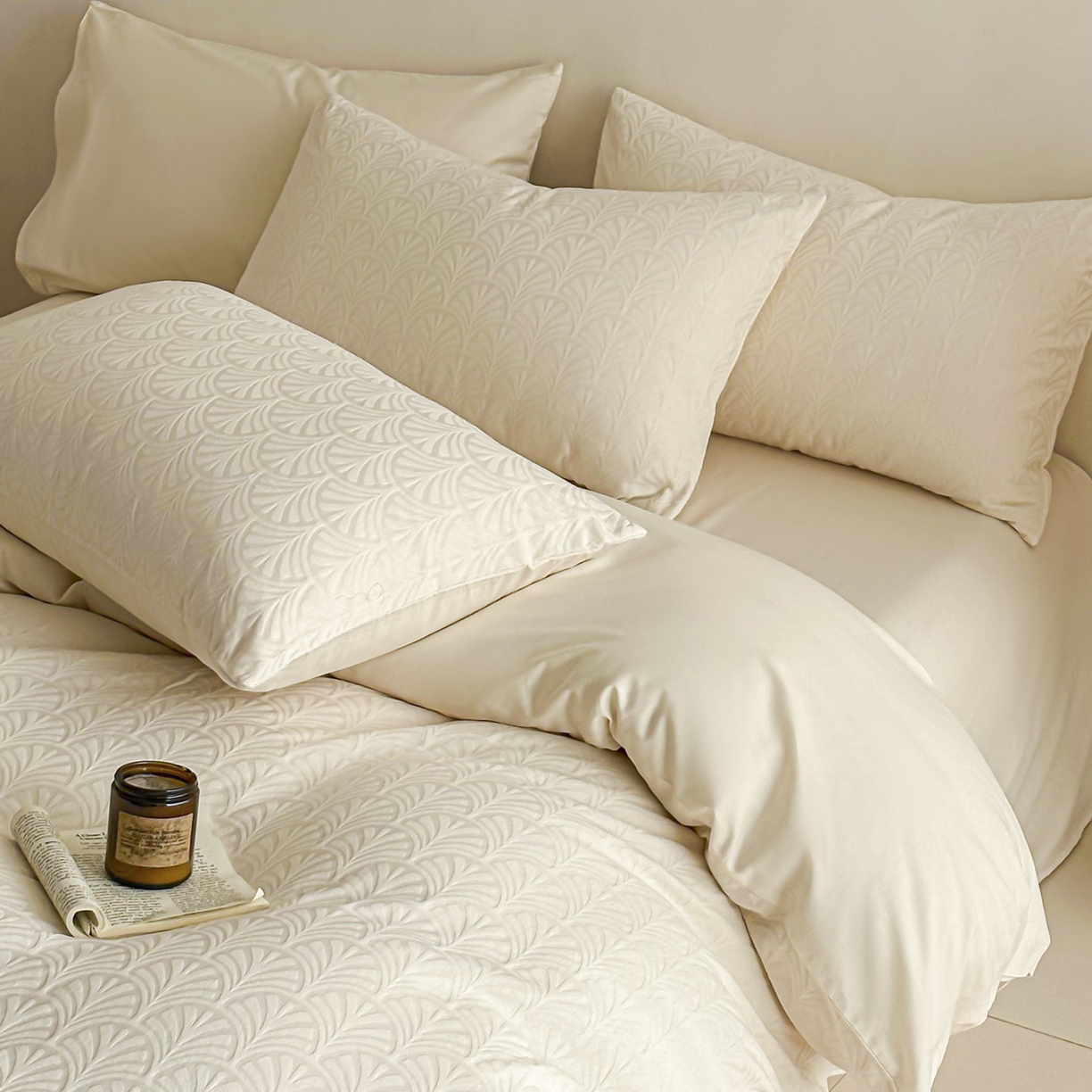 91家纺网 家纺一手货源 找家纺 眠博士 2026新款全棉纯棉水洗立体提花四件套 杏影-奶白