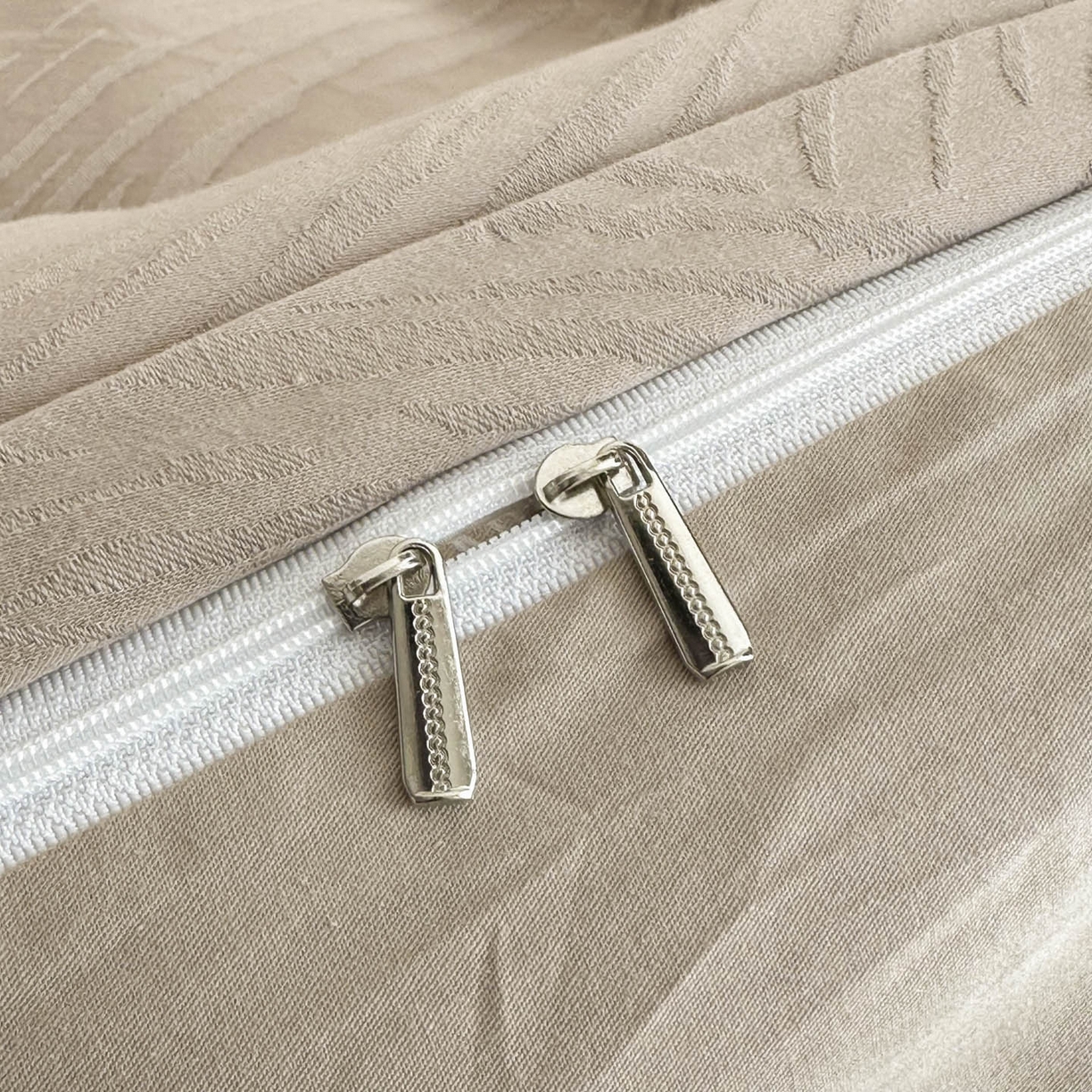 91家纺网 家纺一手货源 找家纺 眠博士 2026新款全棉纯棉水洗立体提花四件套 月岛弥生-杏