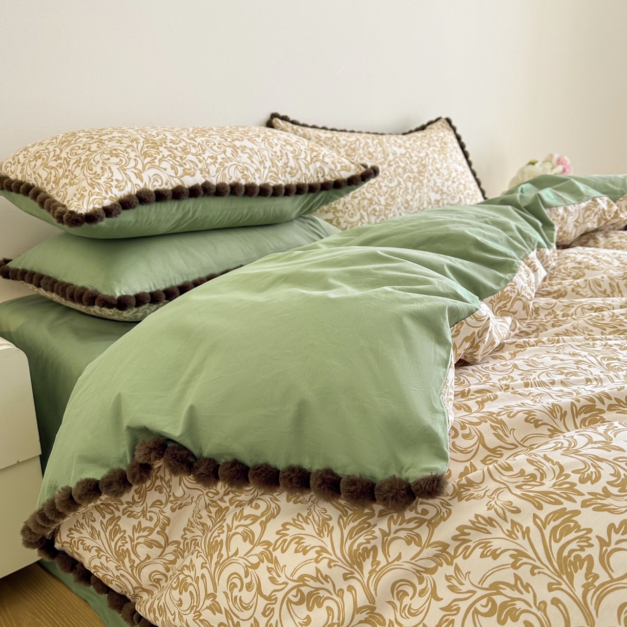 91家纺网 家纺一手货源 找家纺 （总）羚羊语家纺 2026新款全棉毛球款四件套40支纯棉轻奢13372小清新喷气印花四件套被套床单床笠三件套