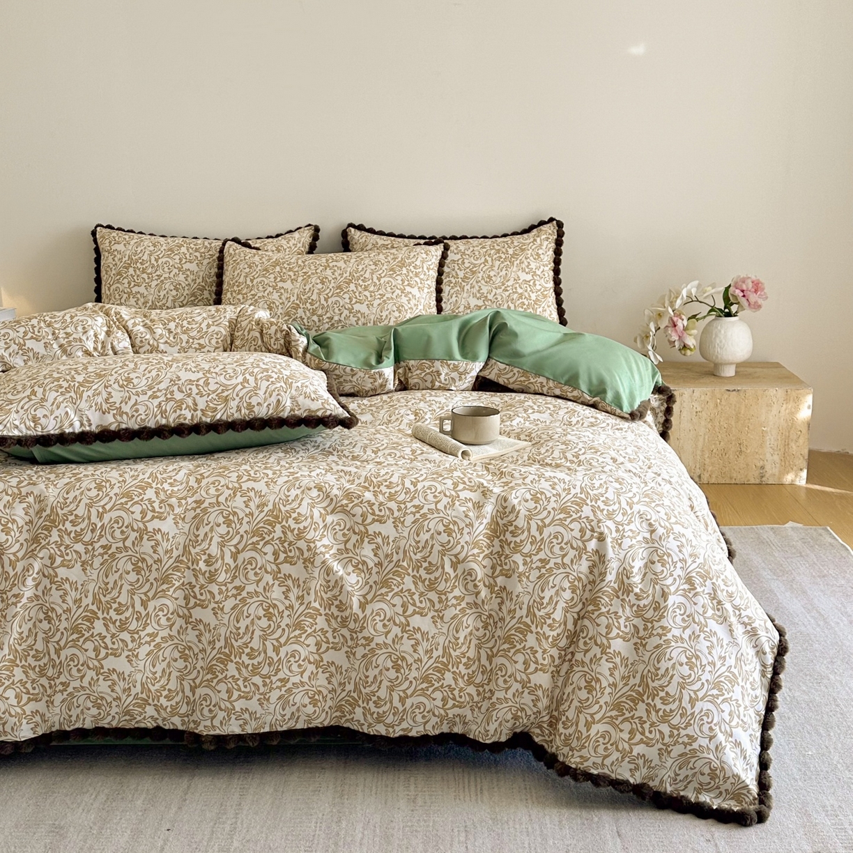 91家纺网 家纺一手货源 找家纺 羚羊语家纺 2026新款全棉毛球款四件套40支纯棉轻奢13372小清新喷气印花四件套被套床单床笠三件套 莫松染Pro