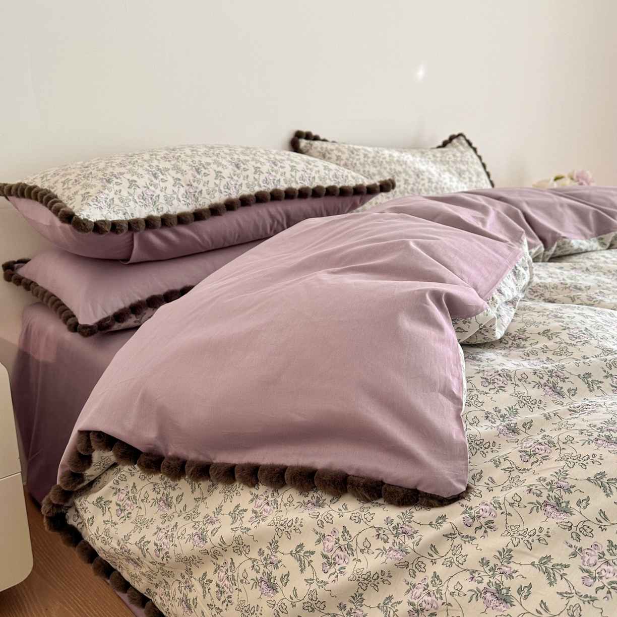 91家纺网 家纺一手货源 找家纺 羚羊语家纺 2026新款全棉毛球款四件套40支纯棉轻奢13372小清新喷气印花四件套被套床单床笠三件套 浣纱记