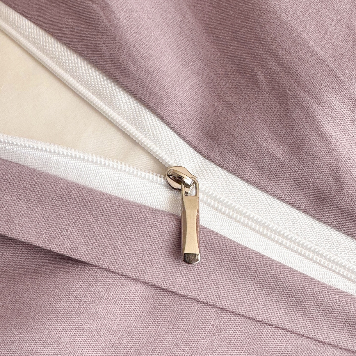 91家纺网 家纺一手货源 找家纺 羚羊语家纺 2026新款全棉毛球款四件套40支纯棉轻奢13372小清新喷气印花四件套被套床单床笠三件套 浣纱记