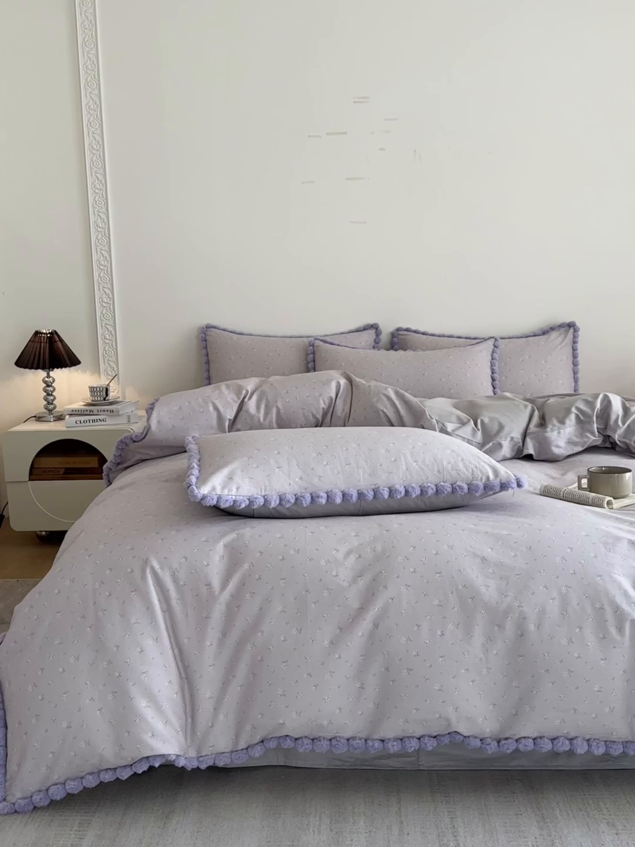 91家纺网 家纺一手货源 找家纺 羚羊语家纺 2026新款全棉毛球款四件套40支纯棉轻奢13372小清新喷气印花四件套被套床单床笠三件套 暮山紫