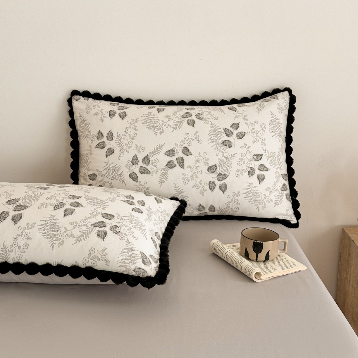 91家纺网 家纺一手货源 找家纺 羚羊语家纺 2026新款全棉毛球款四件套40支纯棉轻奢13372小清新喷气印花四件套被套床单床笠三件套 砚余墨