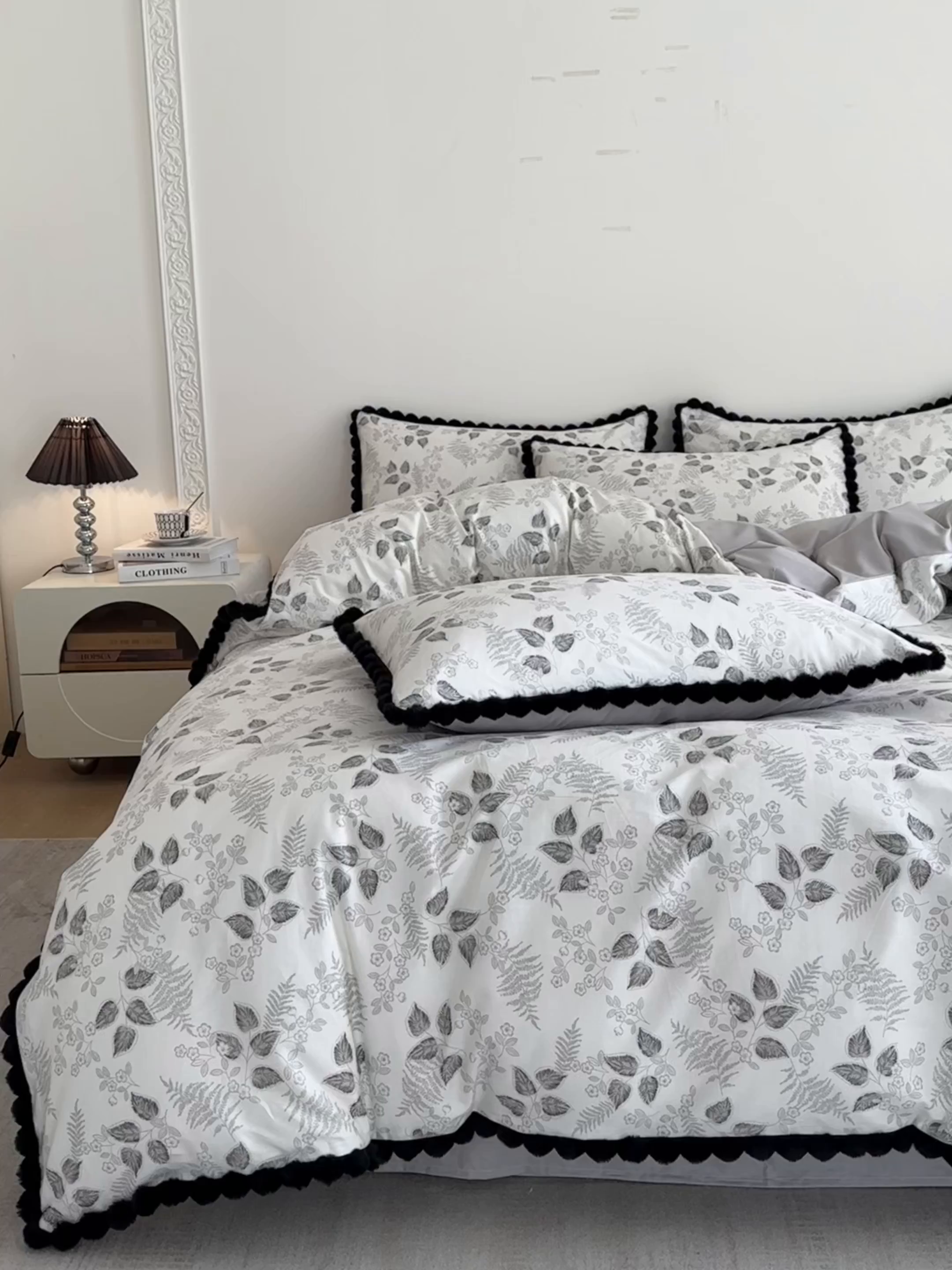 91家纺网 家纺一手货源 找家纺 羚羊语家纺 2026新款全棉毛球款四件套40支纯棉轻奢13372小清新喷气印花四件套被套床单床笠三件套 砚余墨