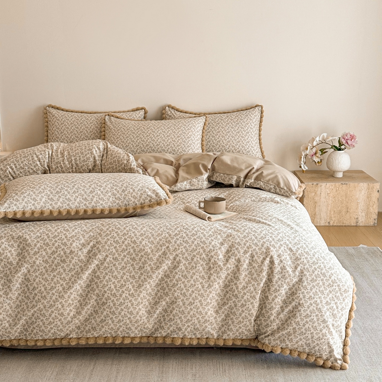 91家纺网 家纺一手货源 找家纺 羚羊语家纺 2026新款全棉毛球款四件套40支纯棉轻奢13372小清新喷气印花四件套被套床单床笠三件套 月光纱