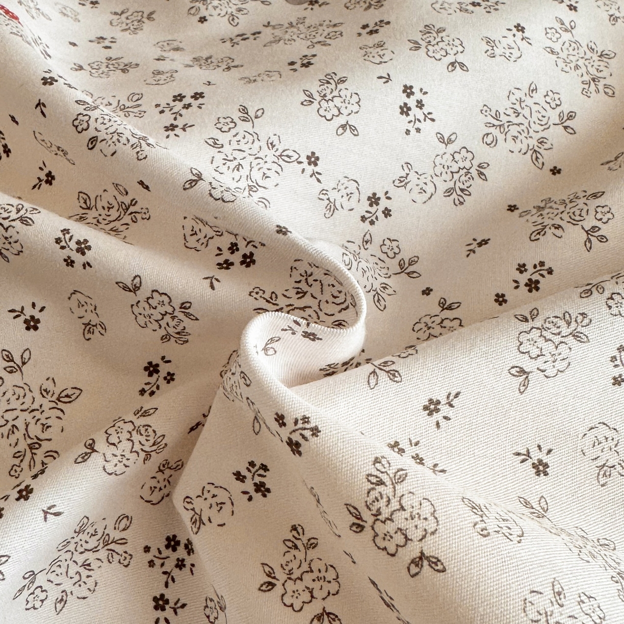 91家纺网 家纺一手货源 找家纺 羚羊语家纺 2026新款全棉毛球款四件套40支纯棉轻奢13372小清新喷气印花四件套被套床单床笠三件套 云边榻