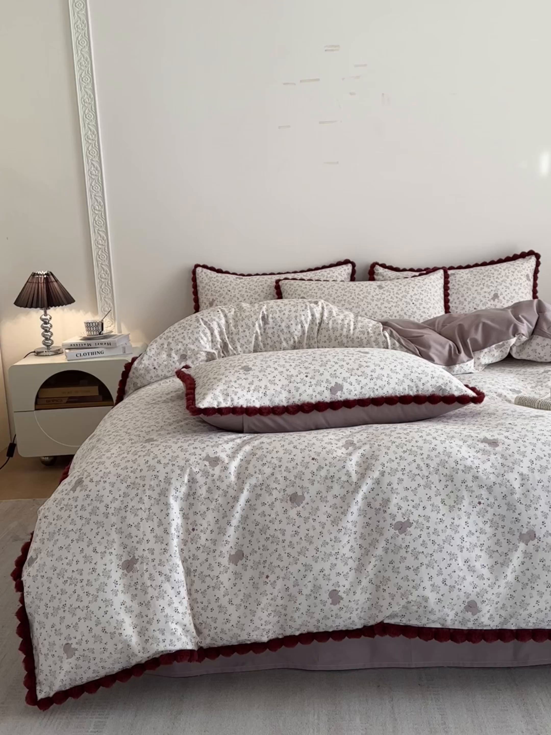 91家纺网 家纺一手货源 找家纺 羚羊语家纺 2026新款全棉毛球款四件套40支纯棉轻奢13372小清新喷气印花四件套被套床单床笠三件套 云边榻