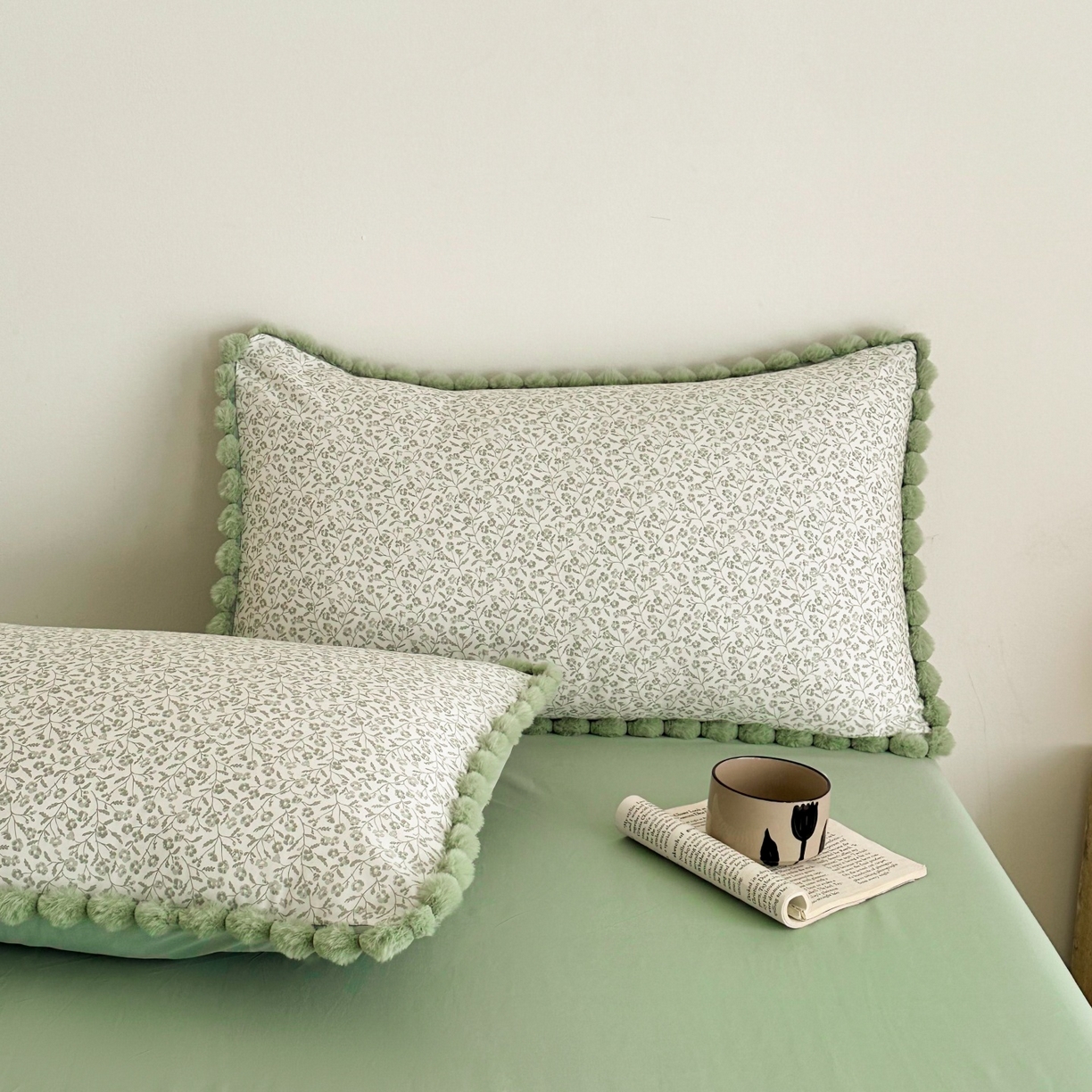 91家纺网 家纺一手货源 找家纺 羚羊语家纺 2026新款全棉毛球款四件套40支纯棉轻奢13372小清新喷气印花四件套被套床单床笠三件套 知春绿