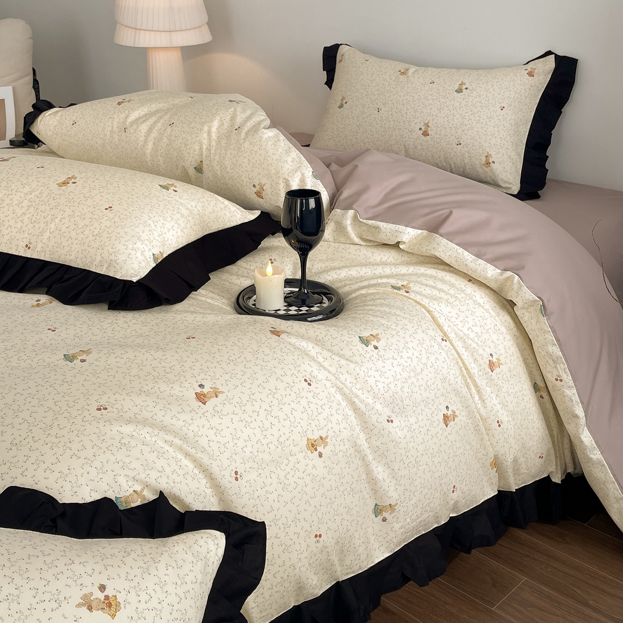 91家纺网 家纺一手货源 找家纺 （总）羚羊语家纺 2026新款全棉法式赫本风花边四件套40支纯棉轻法式13372小清新喷气印花四件套被套床单床笠三件套