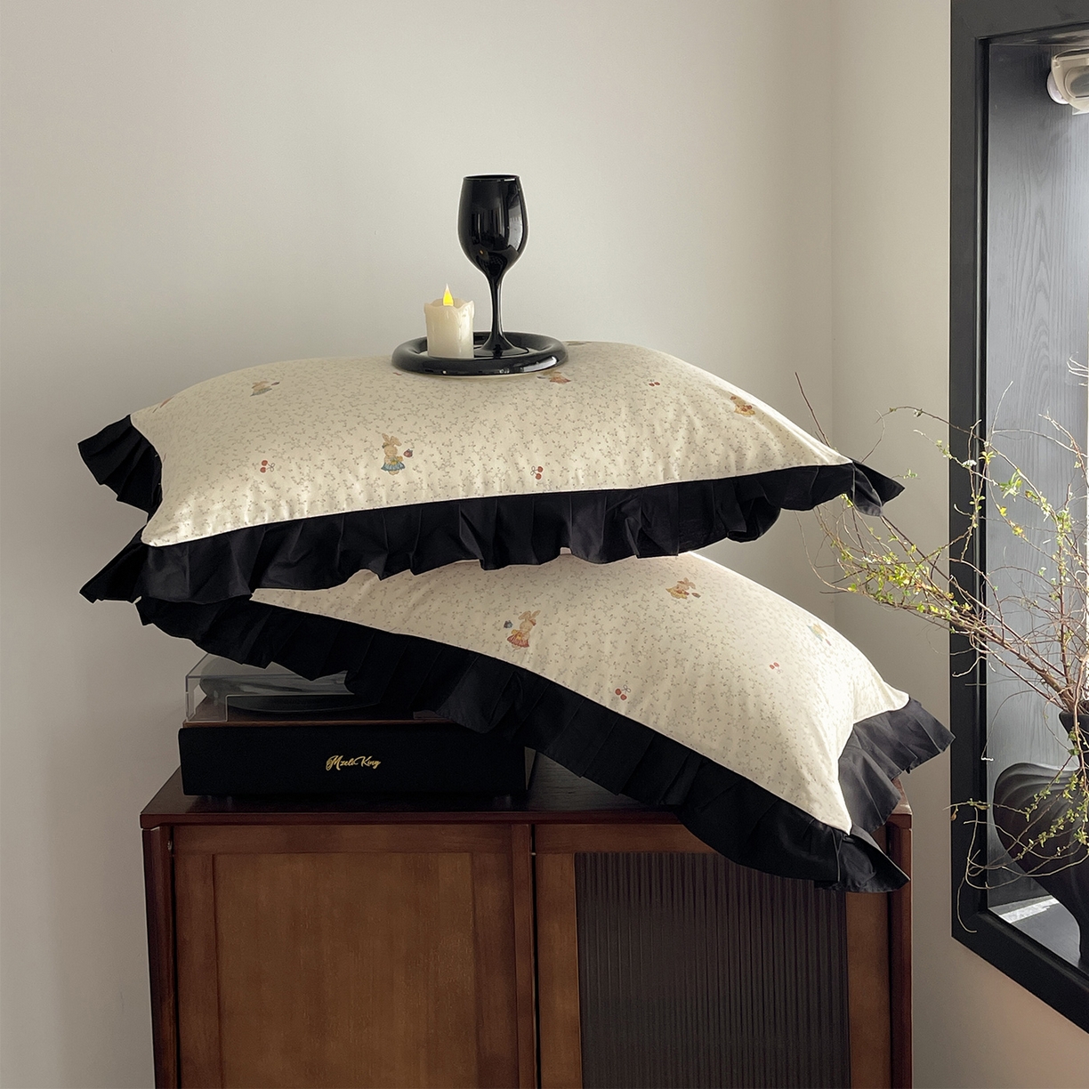 91家纺网 家纺一手货源 找家纺 （总）羚羊语家纺 2026新款全棉法式赫本风花边四件套40支纯棉轻法式13372小清新喷气印花四件套被套床单床笠三件套