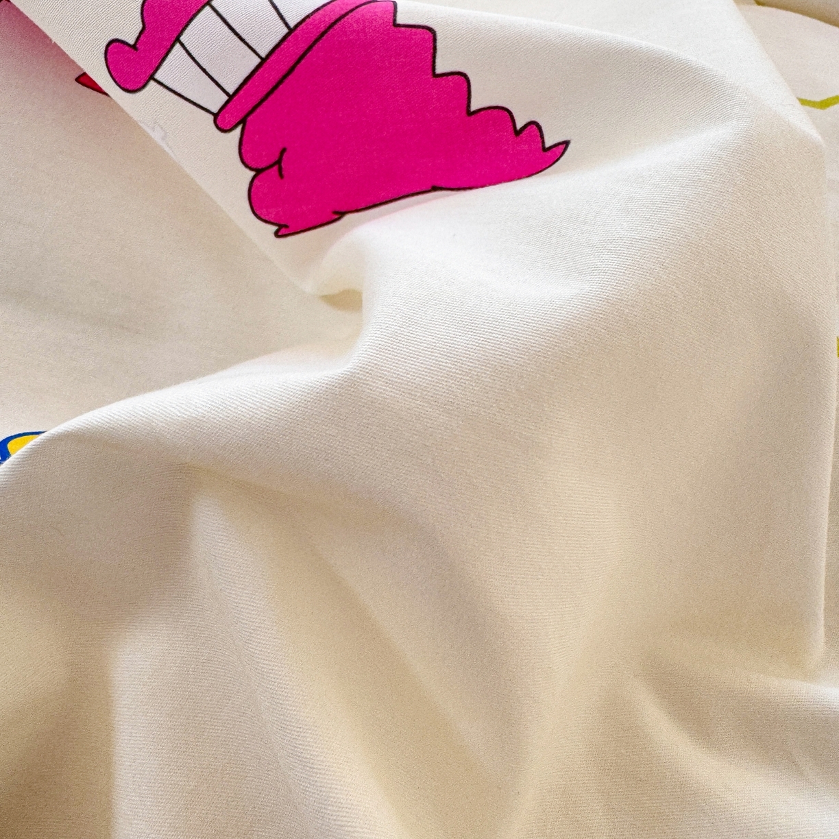 91家纺网 家纺一手货源 找家纺 博雅 2026新款蜡笔小新纯棉全棉四件套 小版-恐龙蜡笔小新