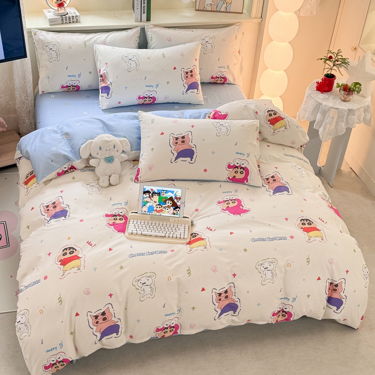 91家纺网 家纺一手货源 找家纺 博雅 2026新款蜡笔小新纯棉全棉四件套 小版-小彩带蜡笔小新