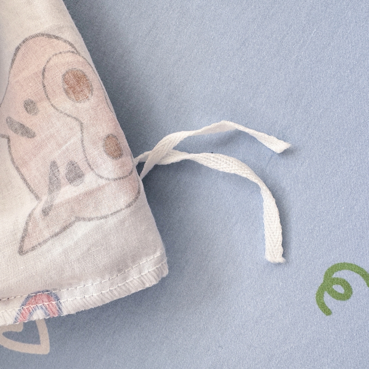 91家纺网 家纺一手货源 找家纺 博雅 2026新款蜡笔小新纯棉全棉四件套 小版-满版蜡笔小新