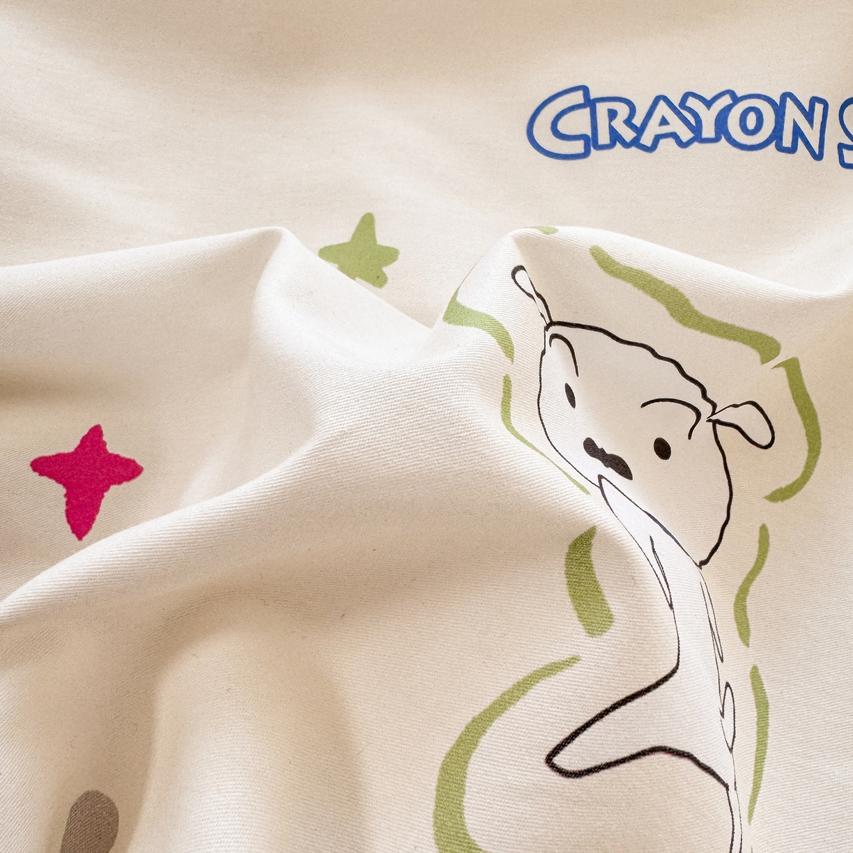 91家纺网 家纺一手货源 找家纺 博雅 2026新款蜡笔小新纯棉全棉四件套 小版-小彩带蜡笔小新