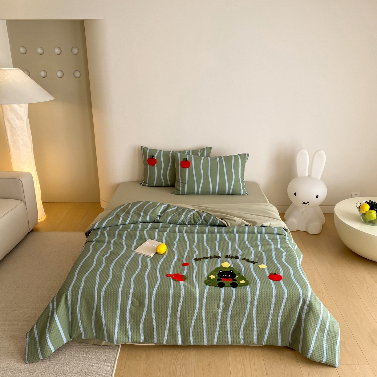 91家纺网 家纺一手货源 找家纺 （总）鸣升家纺 2026新款a类全棉华夫格贴布绣全棉夏被四件套空调被芯夏凉被棉花被