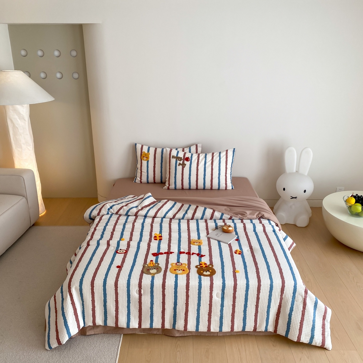 91家纺网 家纺一手货源 找家纺 （总）鸣升家纺 2026新款a类全棉华夫格贴布绣全棉夏被四件套空调被芯夏凉被棉花被