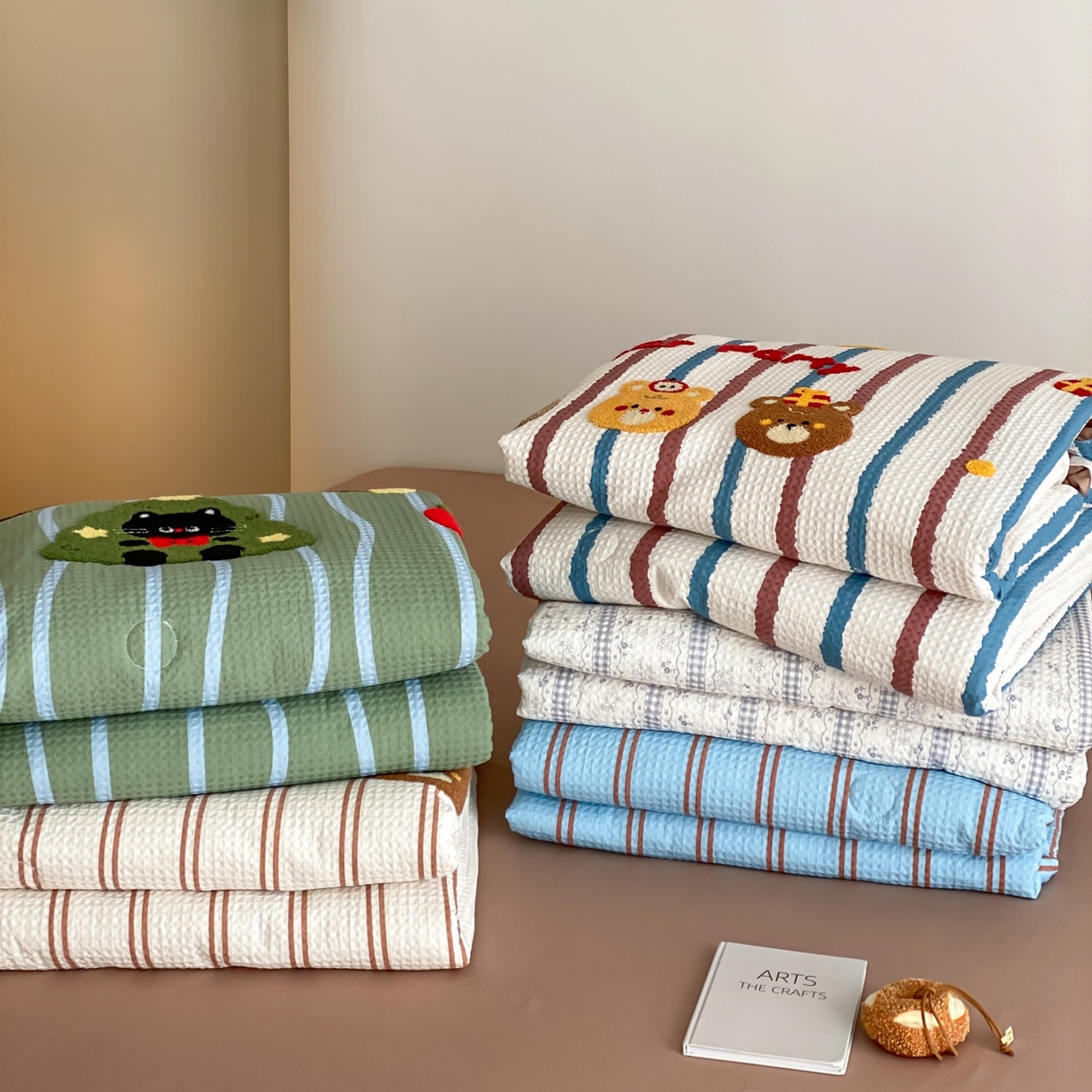 91家纺网 家纺一手货源 找家纺 鸣升家纺 2026新款a类全棉华夫格贴布绣全棉夏被四件套空调被芯夏凉被棉花被 组合图