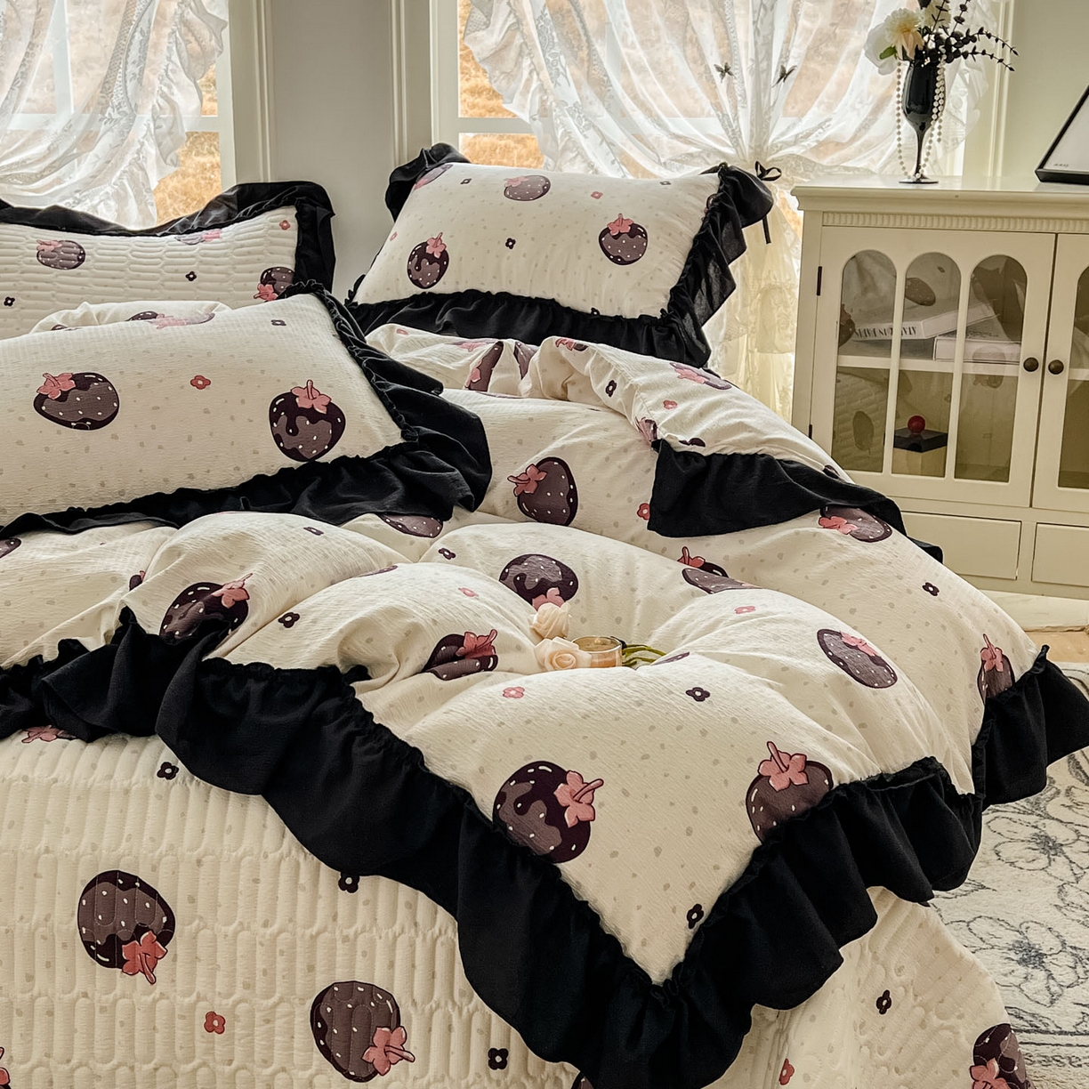 91家纺网 家纺一手货源 找家纺 美梦家纺 2026新款赫本风云感棉床盖四件套 乌梅子酱