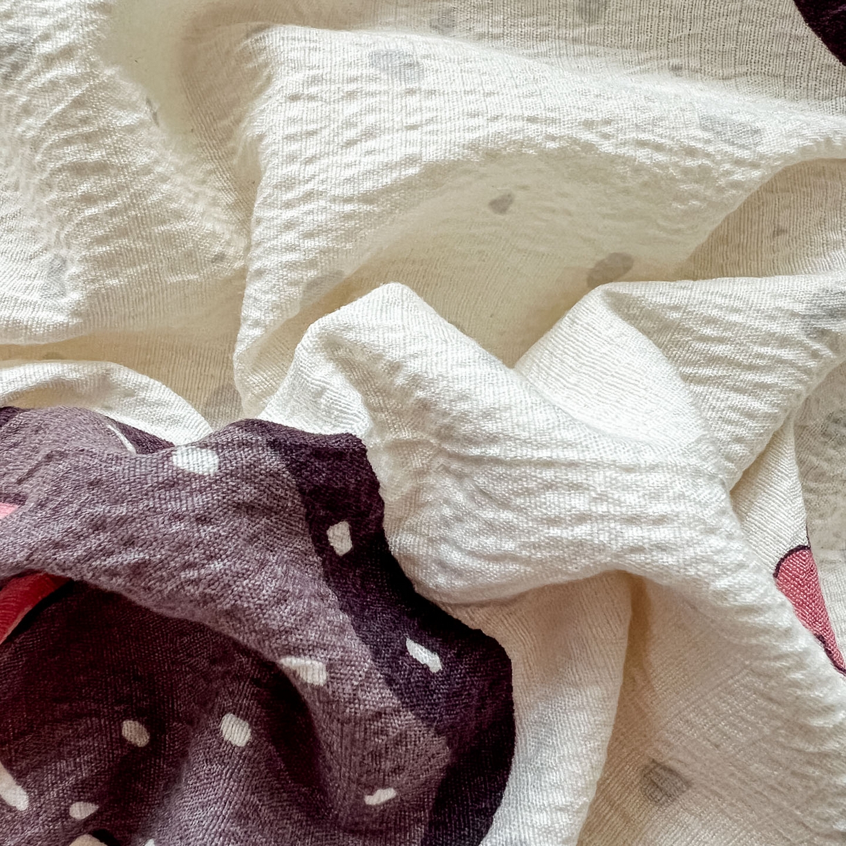 91家纺网 家纺一手货源 找家纺 美梦家纺 2026新款赫本风云感棉床盖四件套 乌梅子酱