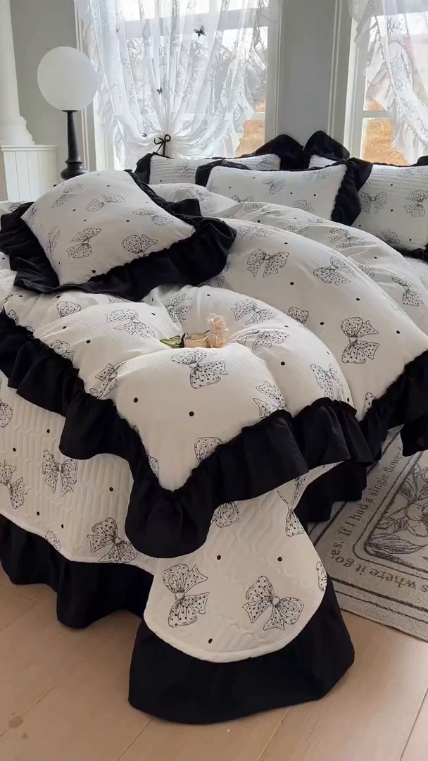 91家纺网 家纺一手货源 找家纺 美梦家纺 2026新款赫本风云感棉床盖四件套 柔心花影