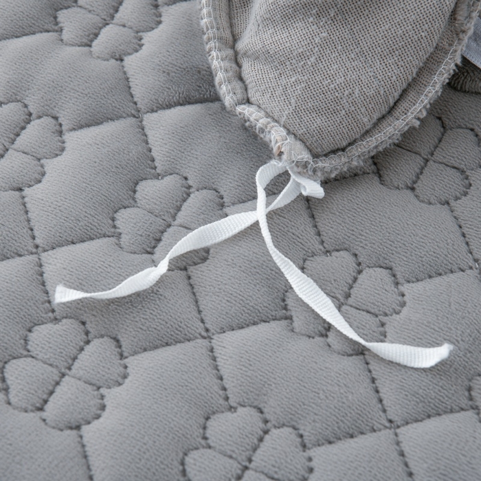 91家纺网 家纺一手货源 找家纺 优家居工厂店 2026新款240克高克重牛奶绒韩版牛奶绒夹棉床盖三件套床裙三件套直播热款-栀子花 栀子花-灰色