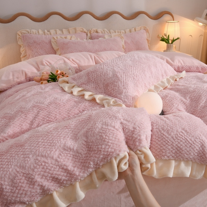 91家纺网 家纺一手货源 找家纺 优家居工厂店 2026新款加厚兔毛绒四件套 水波兔-粉