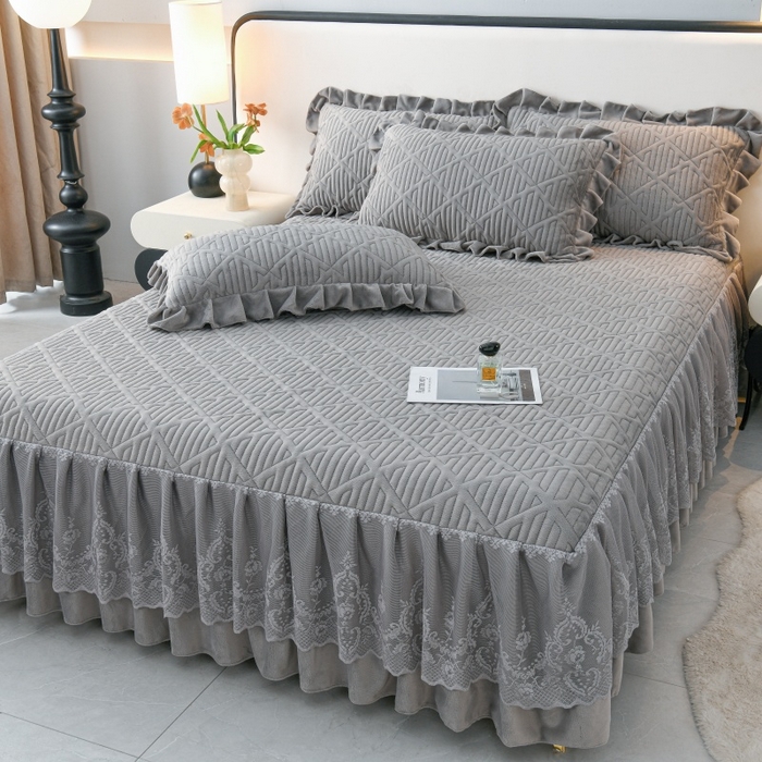 91家纺网 家纺一手货源 找家纺 优家居工厂店 2026新品240克高克重牛奶绒韩版牛奶绒夹棉床裙四件套床裙三件套直播热款-东方韵 东方韵-灰色