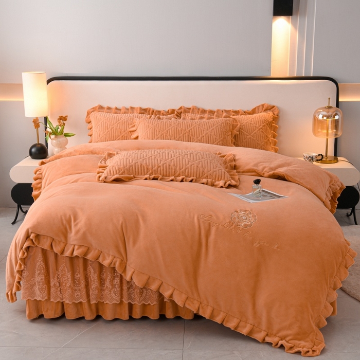 91家纺网 家纺一手货源 找家纺 （总）优家居工厂店 2026新品240克高克重牛奶绒韩版牛奶绒夹棉床裙三件套冬季直播热款-东方韵