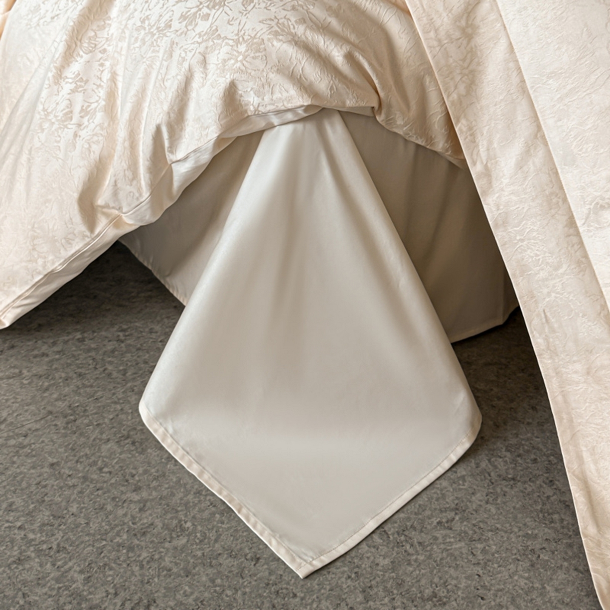 91家纺网 家纺一手货源 找家纺 涵美人家纺 2025新款长绒棉真50双股高支全棉提花四件套纯棉 澜汐035