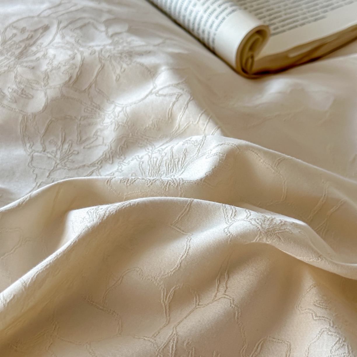 91家纺网 家纺一手货源 找家纺 涵美人家纺 2025新款长绒棉真50双股高支全棉提花四件套纯棉 梦兰126