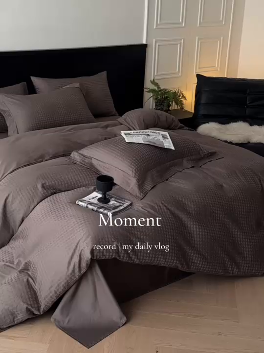 91家纺网 家纺一手货源 找家纺 涵美人家纺 2025新款长绒棉真50双股高支全棉提花四件套纯棉 弦月056