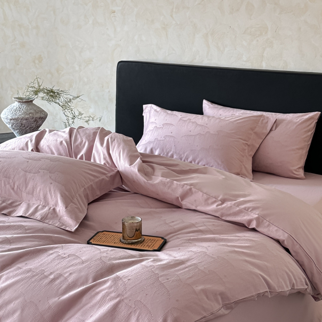 91家纺网 家纺一手货源 找家纺 涵美人家纺 2025新款长绒棉真50双股高支全棉提花四件套纯棉 星雨022